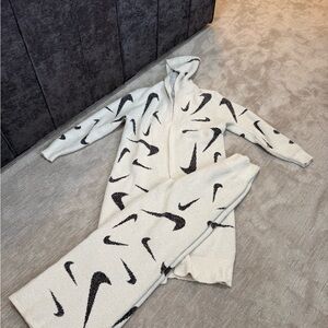 Nike Boulce Cardigan and Pant Set